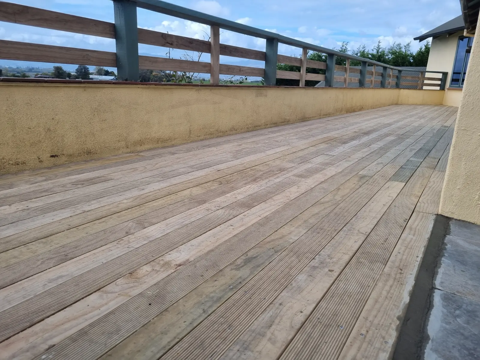 Alternative Decking Style